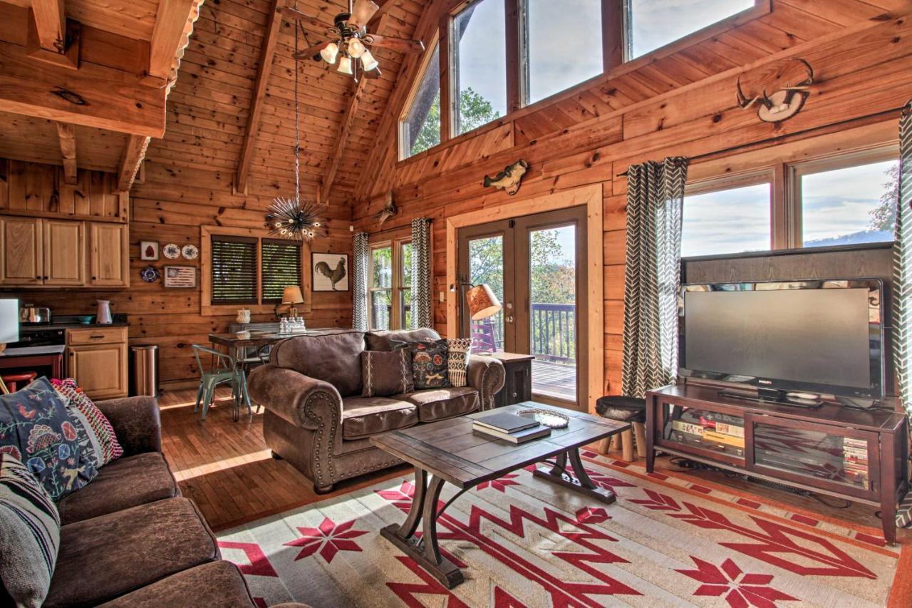 Pigeon Forge Scenic Solitude With Private Hot Tub! Exteriör bild