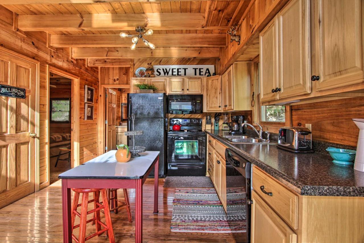 Pigeon Forge Scenic Solitude With Private Hot Tub! Exteriör bild