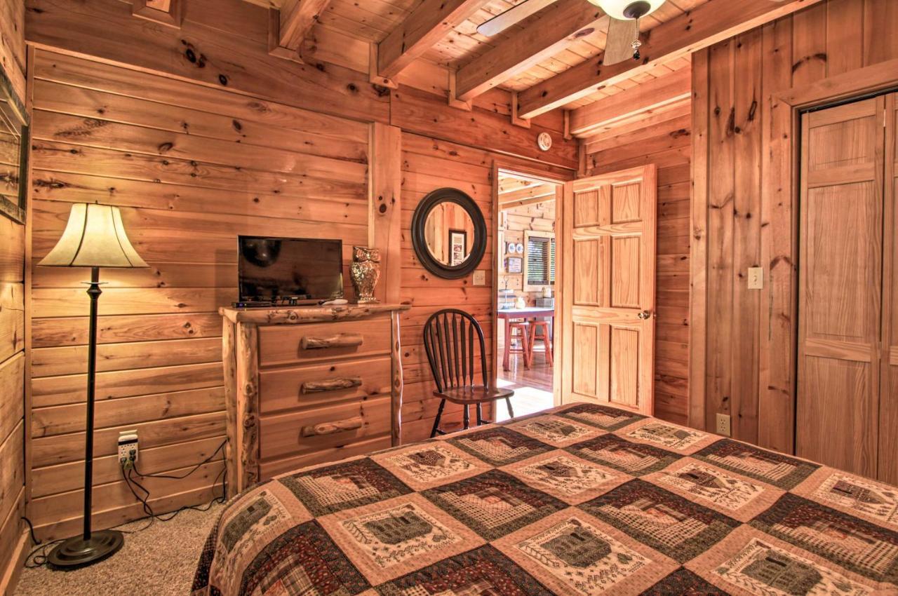Pigeon Forge Scenic Solitude With Private Hot Tub! Exteriör bild